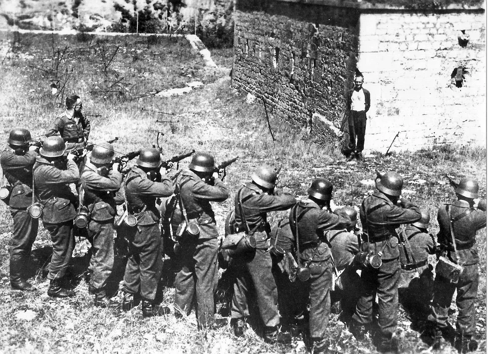 Pelotão de Fuzilamento da Einsatzgruppen