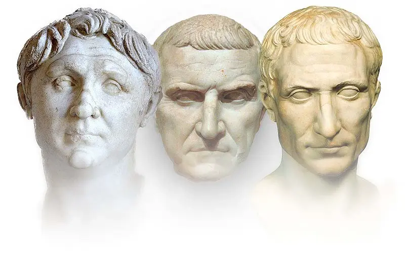 Primeiro triunvirato - Gnaeus Pompeius Magnus (à esquerda), Marcus Licinius Crassus (no centro) e Gaius Julius Caesar (à direita)